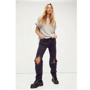 We The Free Boho The Lasso High Waist Button Fly Distressed Jeans. 25. NWT.